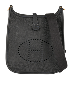 Evelyne 16 Amazone In Clemence Caban, K (2025), B/DB/RCT, 4*